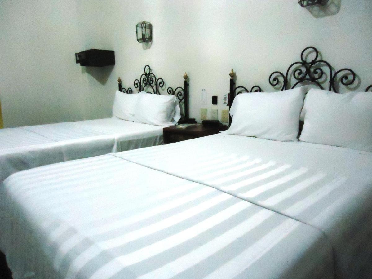 Hotel Concierge Plaza 科利马 外观 照片