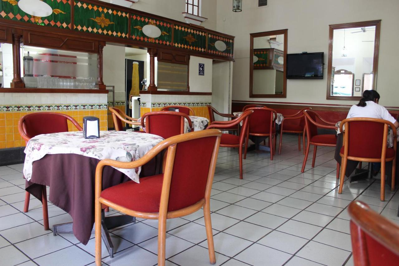 Hotel Concierge Plaza 科利马 外观 照片